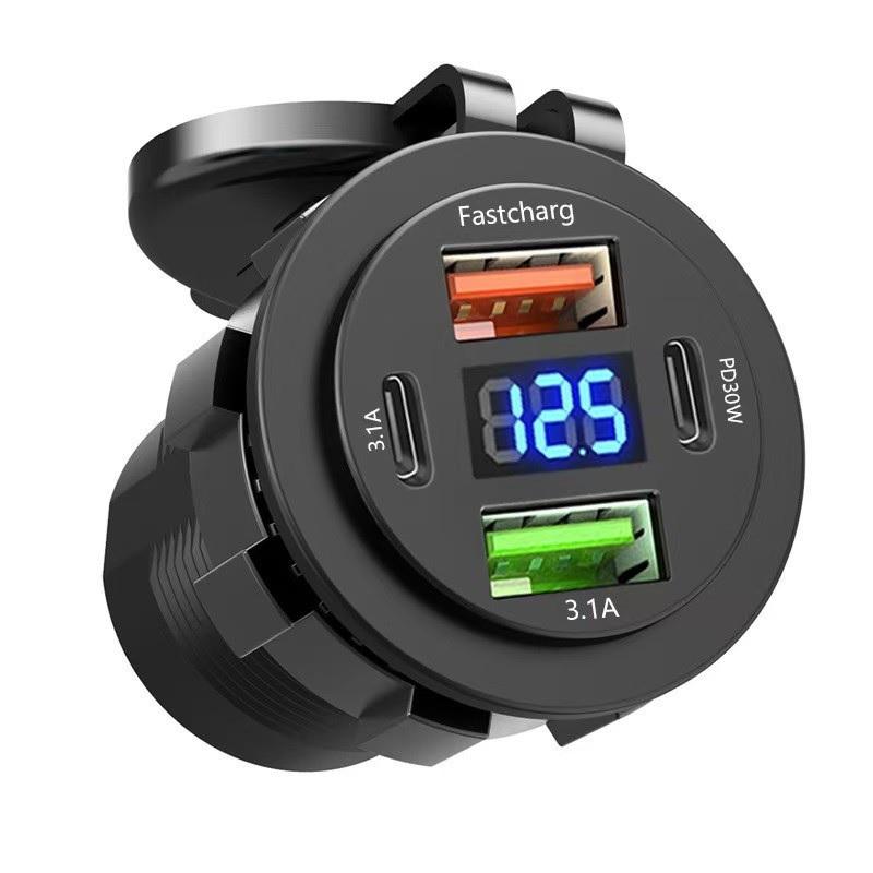 CARGADOR CARRO CON VOLTIMETRO 2 USB Y 2 TIPO C G 3D